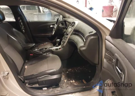 2015 Chevrolet Malibu 2Lt z USA, uszkodzony, nr VIN 1G11D5SL8FF261095